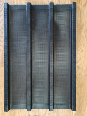 Rk Bakeware China- 4 Moulds PARA Pan Espanol অ্যালুমিনিয়াম বেকিং ট্রে